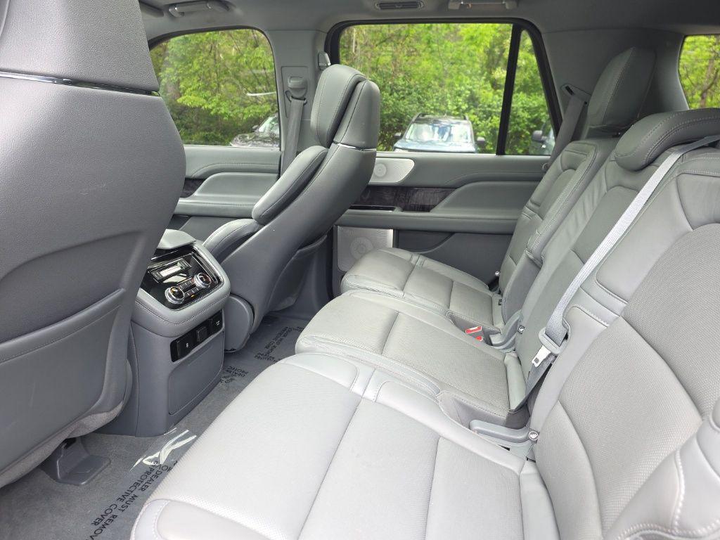 used 2021 Lincoln Navigator car, priced at $42,998