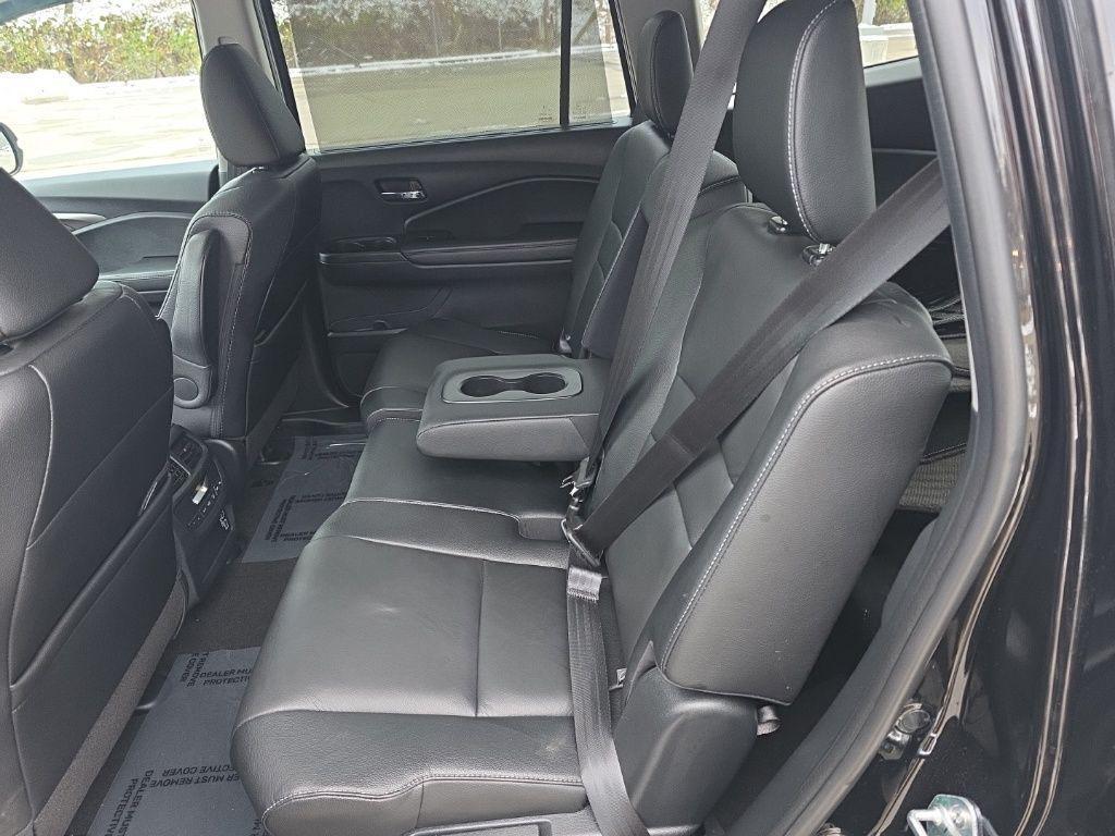 used 2022 Honda Pilot car, priced at $29,189