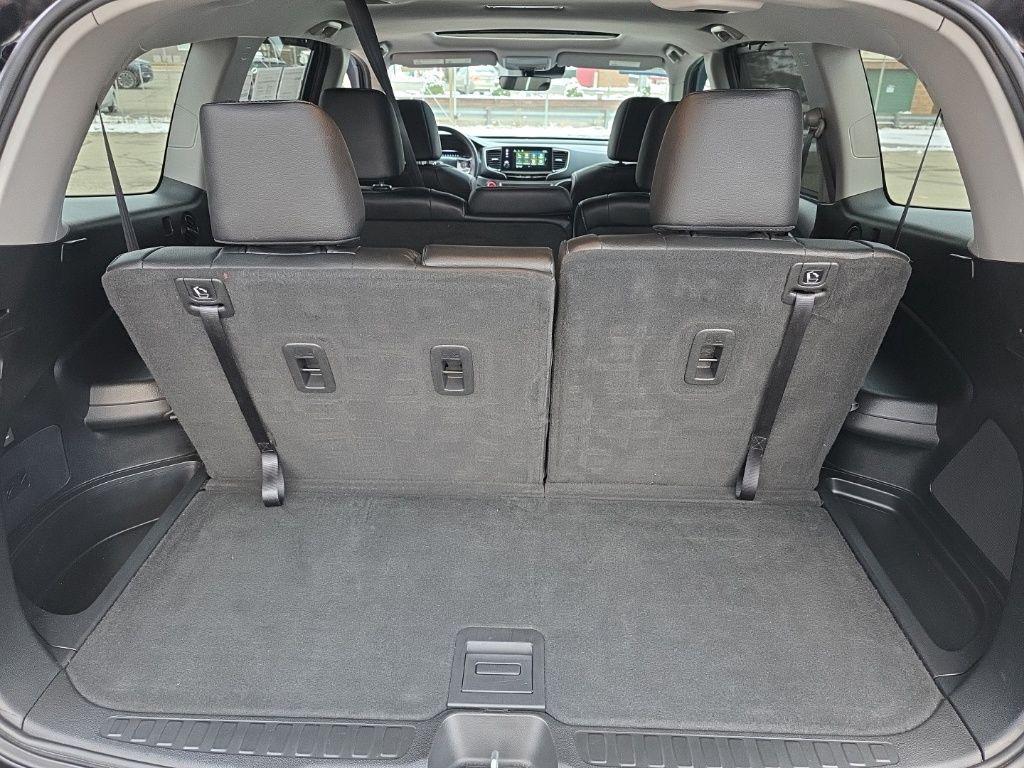 used 2022 Honda Pilot car, priced at $29,189