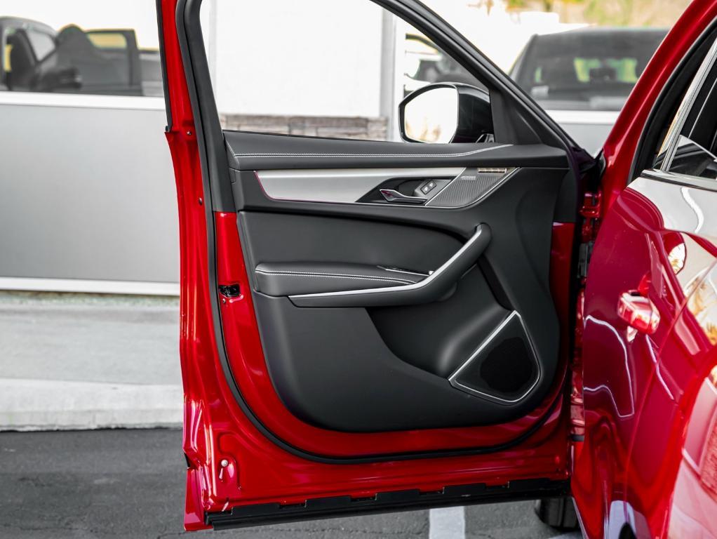 new 2025 Jaguar F-PACE car, priced at $76,458