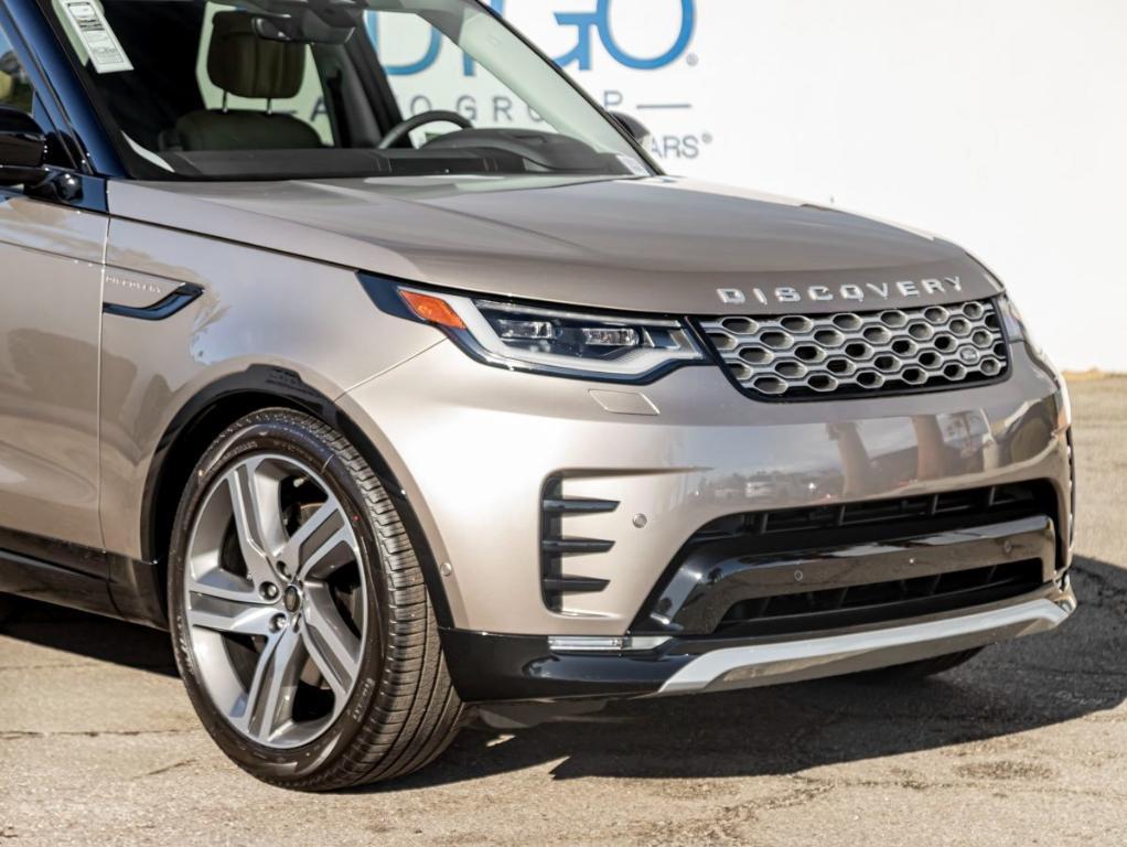 new 2025 Land Rover Discovery car, priced at $84,268