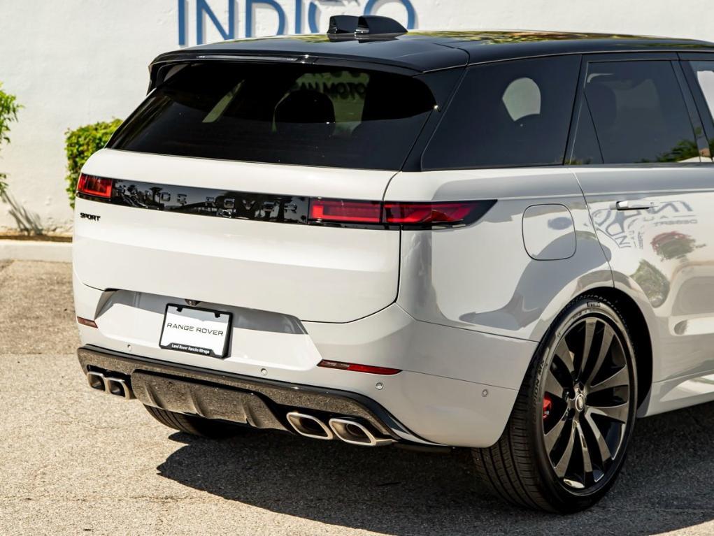 new 2025 Land Rover Range Rover Sport car, priced at $126,305