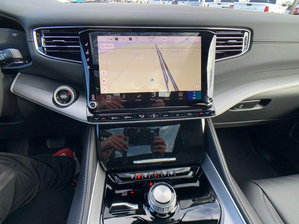 new 2026 Jeep Grand Wagoneer L car, priced at $75,784