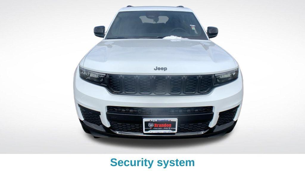new 2025 Jeep Grand Cherokee L car, priced at $38,433