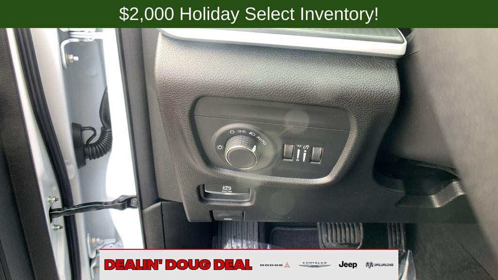 new 2025 Jeep Grand Cherokee L car, priced at $39,468