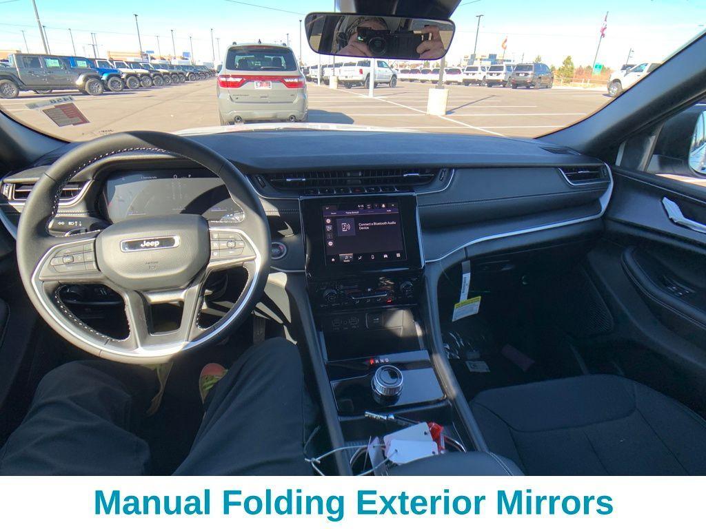 new 2026 Jeep Grand Cherokee car, priced at $38,840