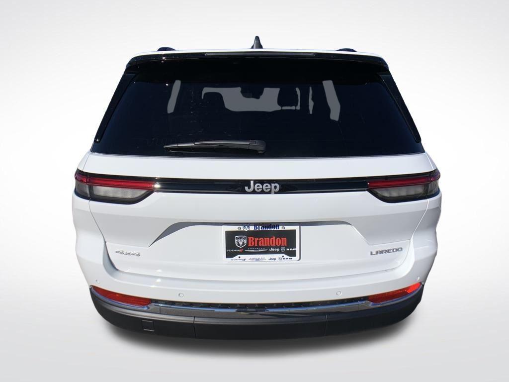 new 2026 Jeep Grand Cherokee car, priced at $37,517