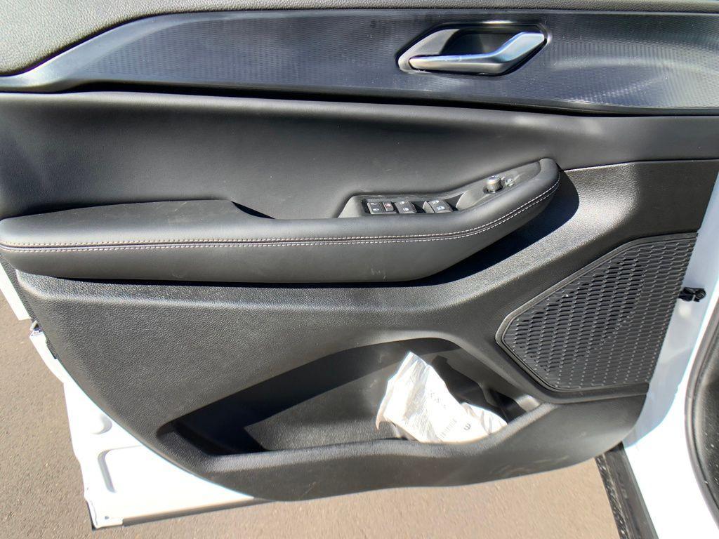 new 2026 Jeep Grand Cherokee car, priced at $37,517