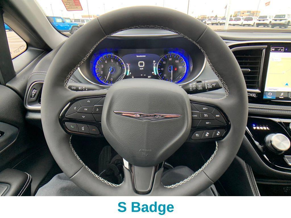 new 2026 Chrysler Pacifica car, priced at $51,751