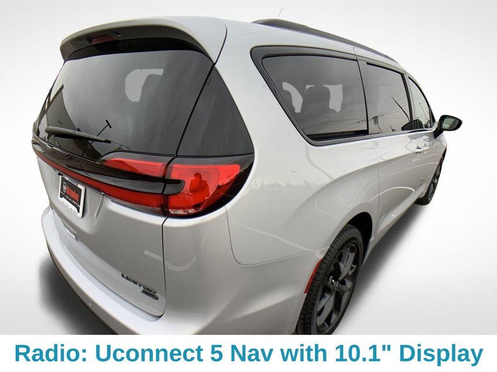 new 2026 Chrysler Pacifica car, priced at $51,751