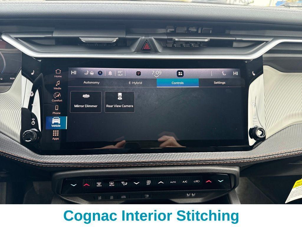 new 2026 Jeep Cherokee car, priced at $40,957