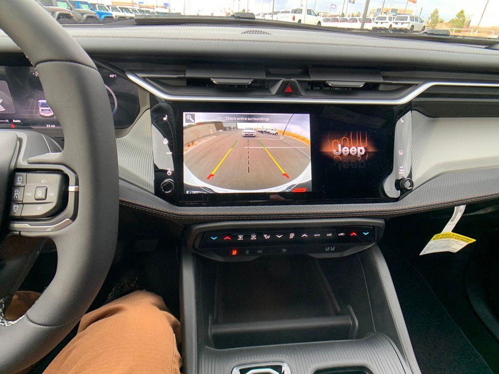 new 2026 Jeep Cherokee car, priced at $39,860