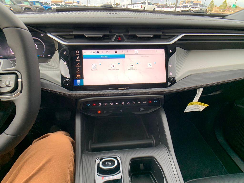 new 2026 Jeep Cherokee car, priced at $39,860