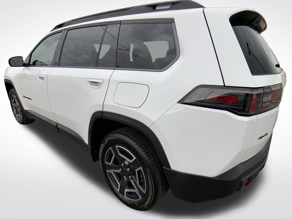 new 2026 Jeep Cherokee car, priced at $39,860