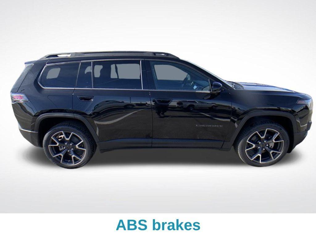 new 2026 Jeep Cherokee car, priced at $46,346