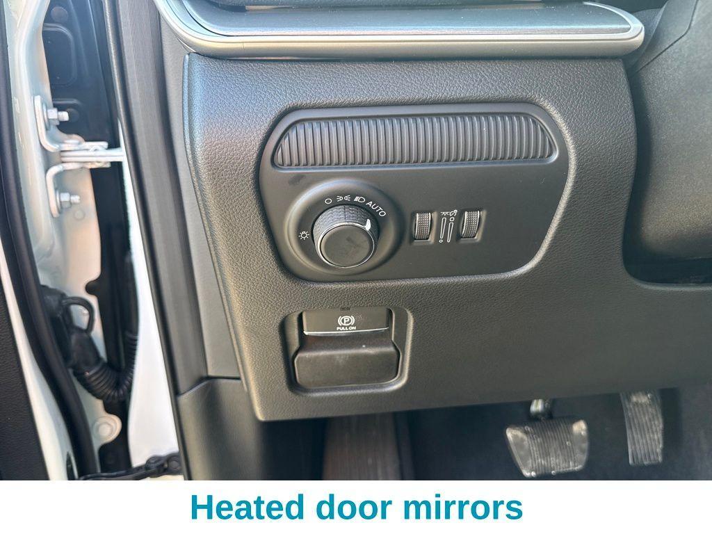 new 2026 Jeep Grand Wagoneer L car, priced at $72,660