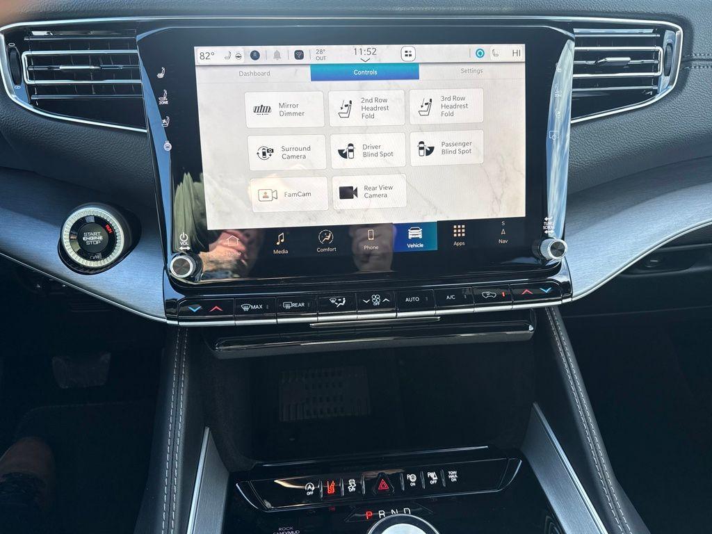 new 2026 Jeep Grand Wagoneer L car, priced at $72,660