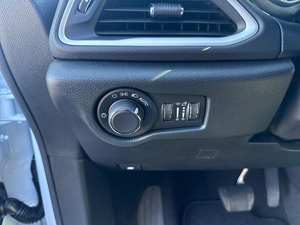 new 2026 Chrysler Voyager car, priced at $38,949