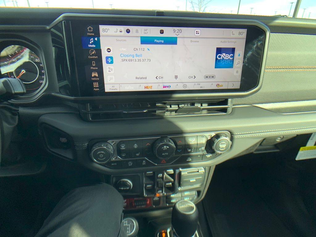 new 2026 Jeep Gladiator car, priced at $49,135