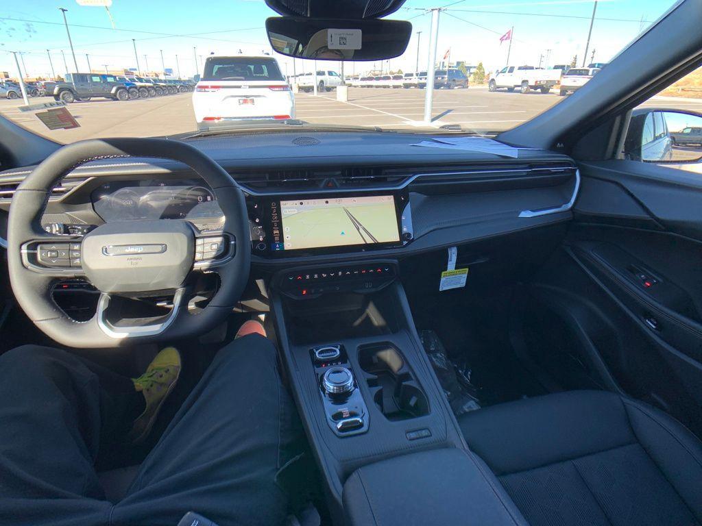 new 2026 Jeep Cherokee car, priced at $43,423