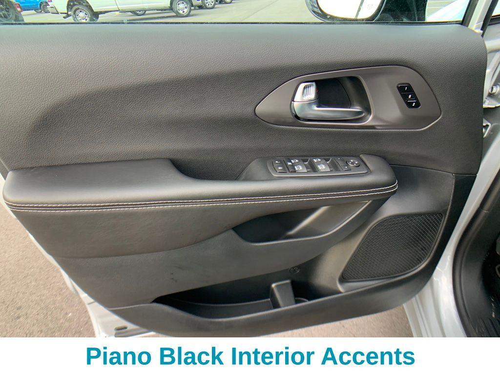 new 2026 Chrysler Pacifica car, priced at $44,729