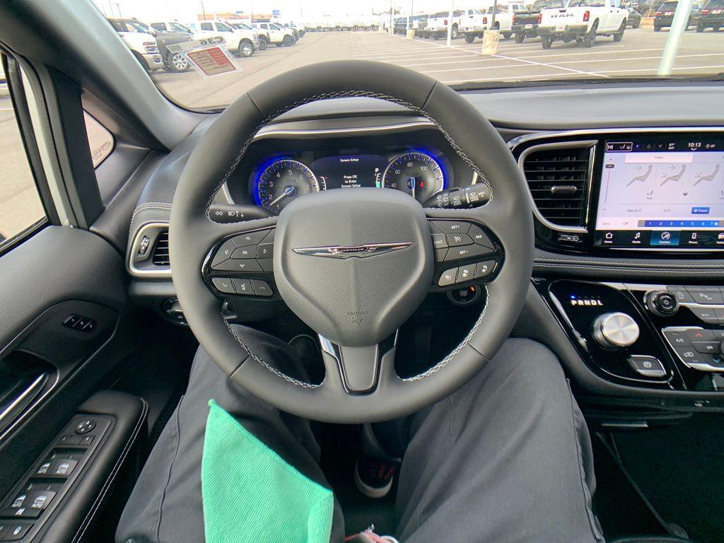 new 2026 Chrysler Pacifica car, priced at $44,729