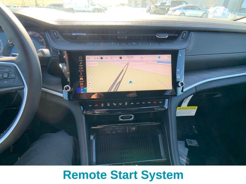 new 2026 Jeep Grand Cherokee car, priced at $45,949