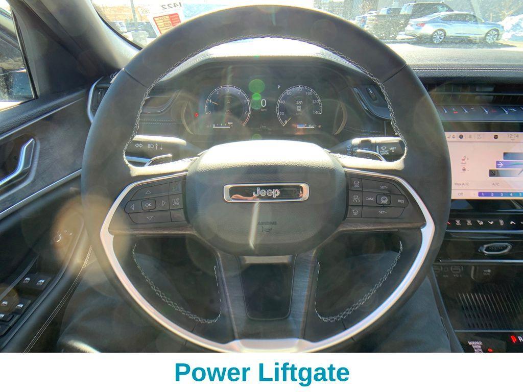 new 2026 Jeep Grand Cherokee car, priced at $45,949