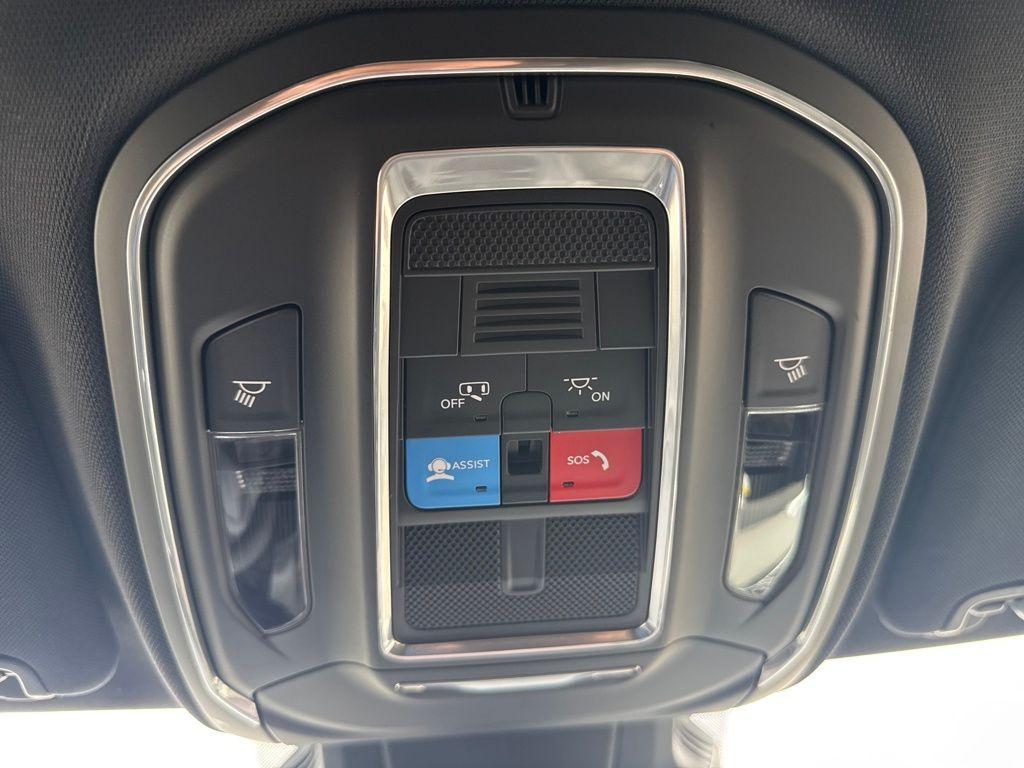 new 2026 Jeep Cherokee car, priced at $37,956