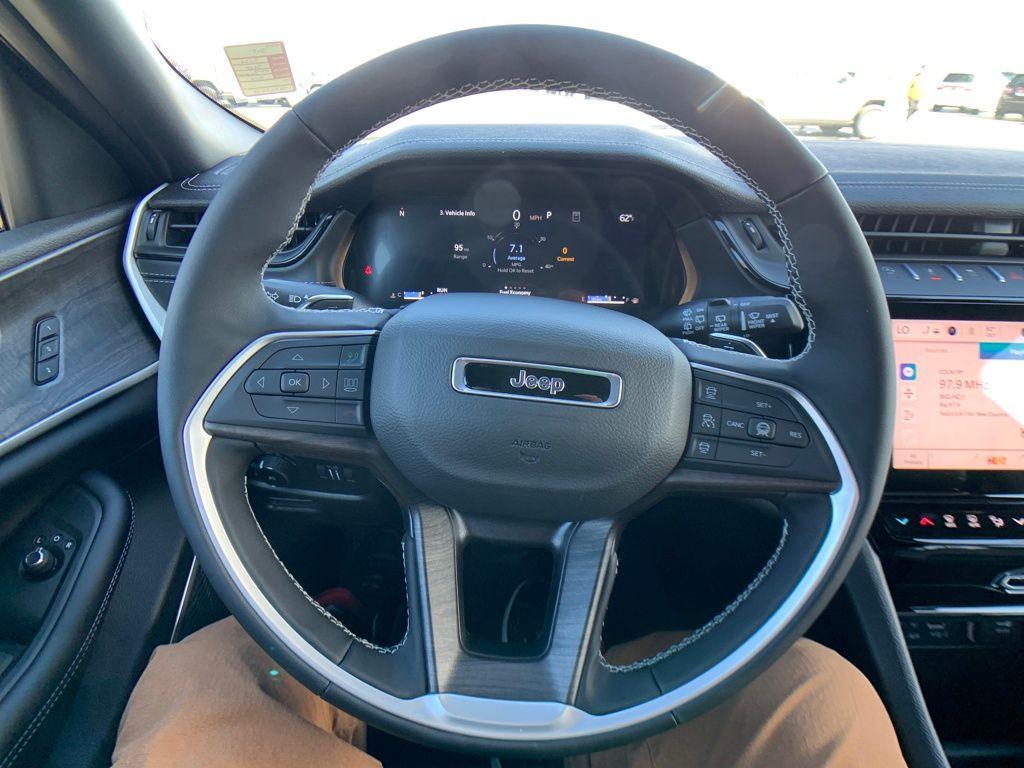 new 2026 Jeep Grand Cherokee car, priced at $45,117