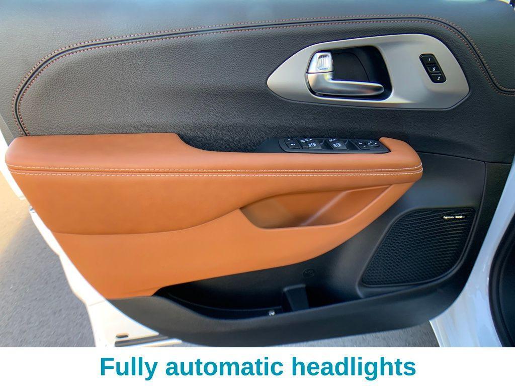 new 2026 Chrysler Pacifica car, priced at $53,908