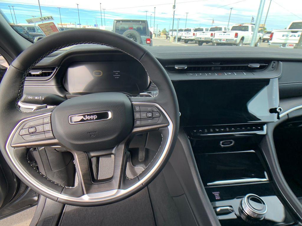 new 2026 Jeep Grand Cherokee car, priced at $50,583