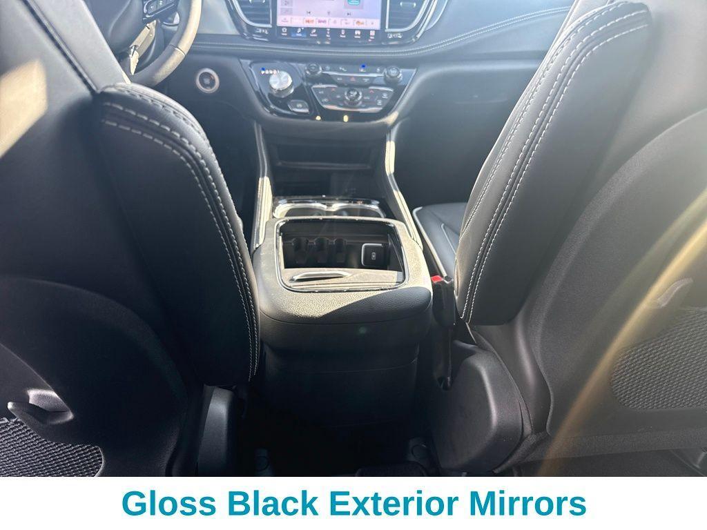 new 2026 Chrysler Pacifica car, priced at $51,305