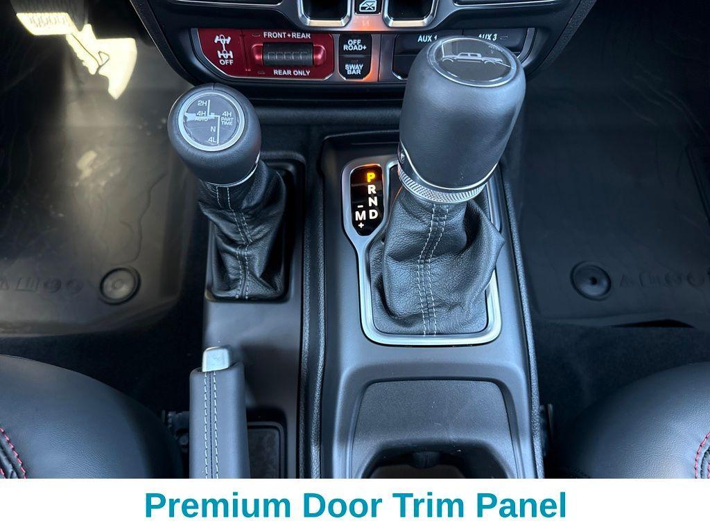 new 2025 Jeep Gladiator car, priced at $52,814