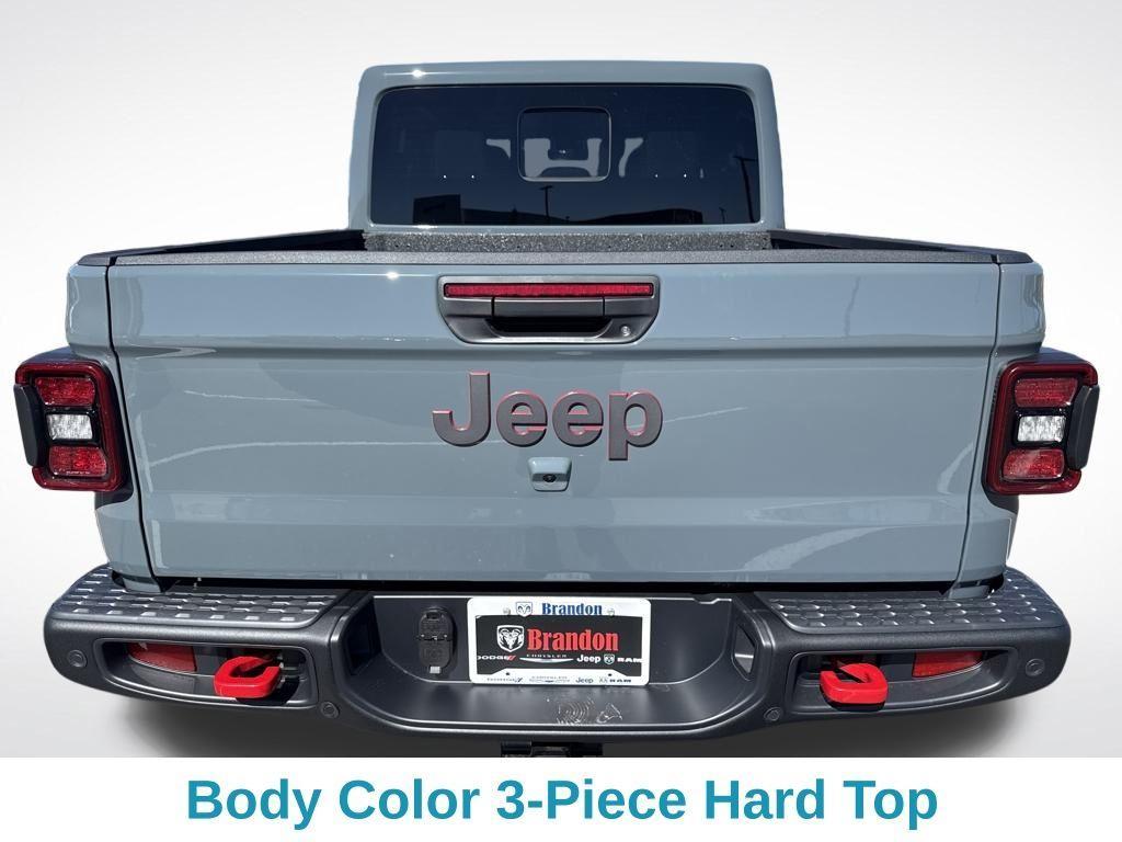 new 2025 Jeep Gladiator car, priced at $52,814