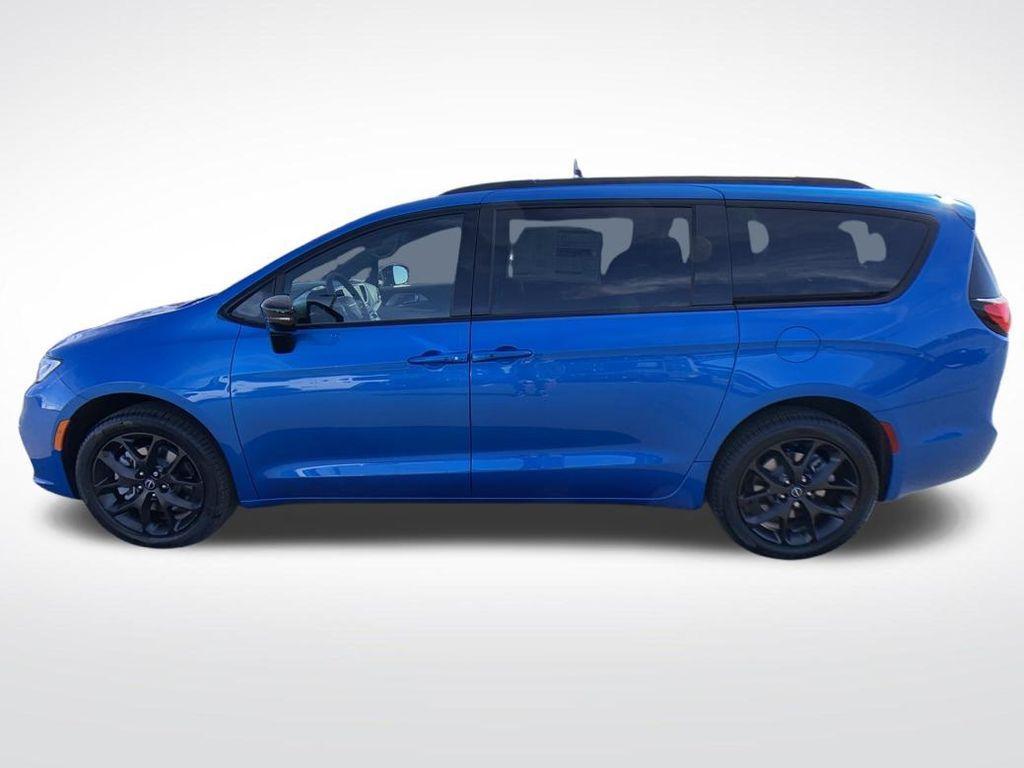 new 2026 Chrysler Pacifica car, priced at $50,892
