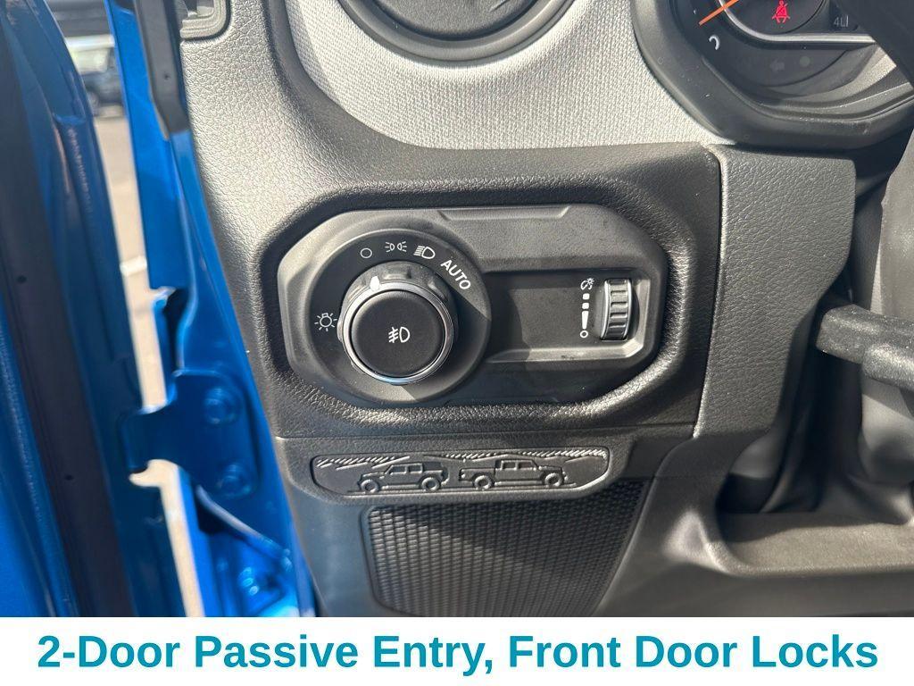 new 2025 Jeep Wrangler car, priced at $49,933