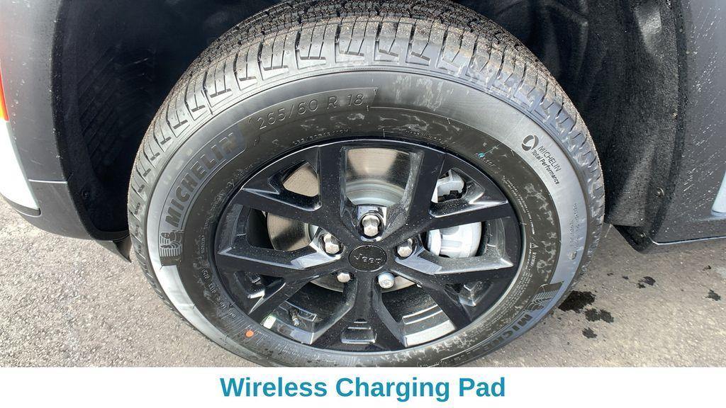 new 2025 Jeep Grand Cherokee L car, priced at $40,305