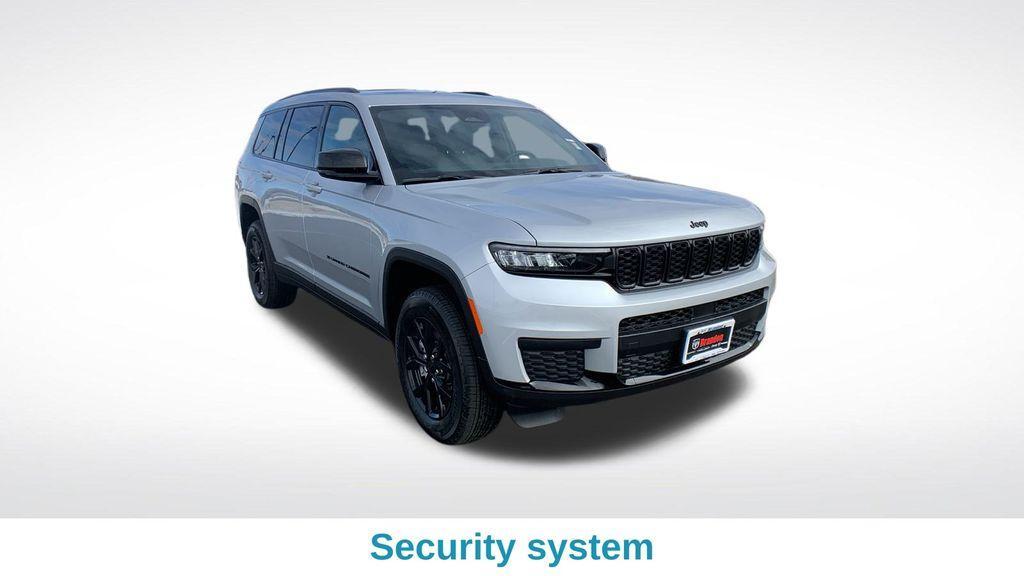 new 2025 Jeep Grand Cherokee L car, priced at $40,305