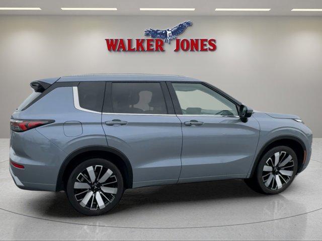 used 2025 Mitsubishi Outlander car, priced at $33,650