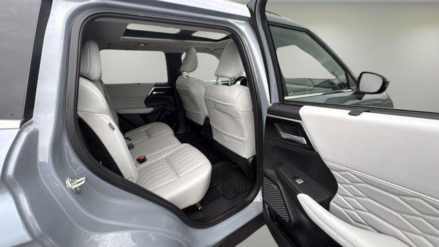 used 2025 Mitsubishi Outlander car, priced at $33,650