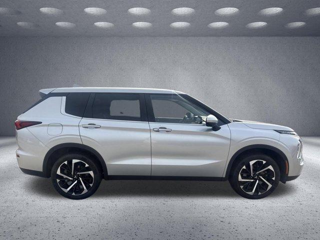 used 2024 Mitsubishi Outlander car, priced at $24,625