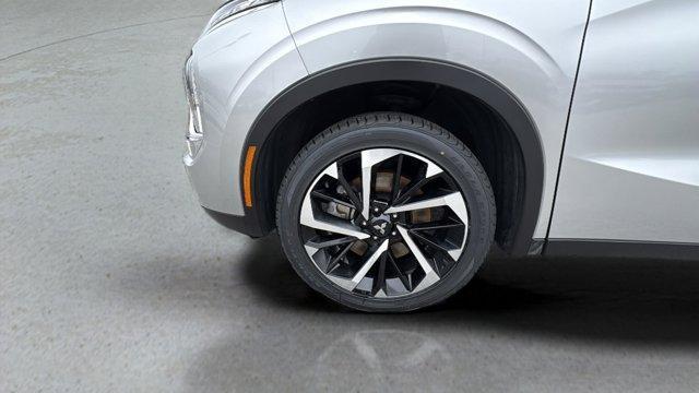 used 2024 Mitsubishi Outlander car, priced at $26,471