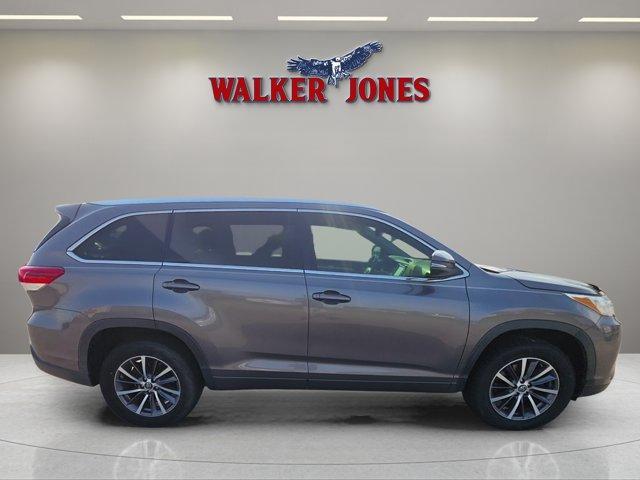 used 2018 Toyota Highlander car, priced at $20,897