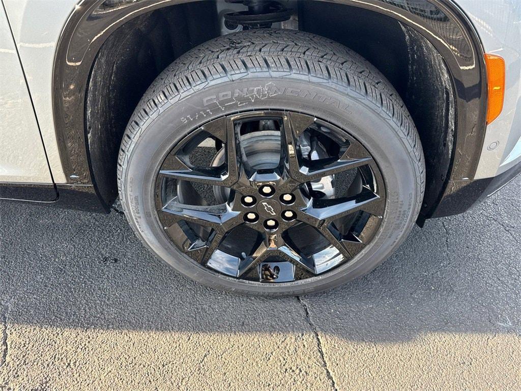 new 2026 Chevrolet Traverse car, priced at $51,720