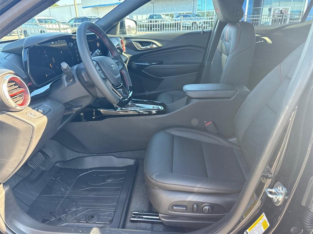 new 2026 Chevrolet Trax car, priced at $27,885