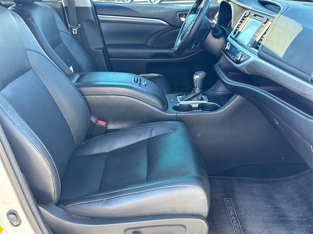 used 2018 Toyota Highlander car, priced at $20,884