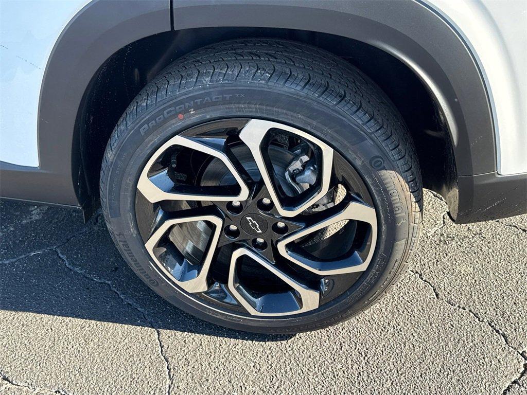 new 2026 Chevrolet Trax car, priced at $27,885