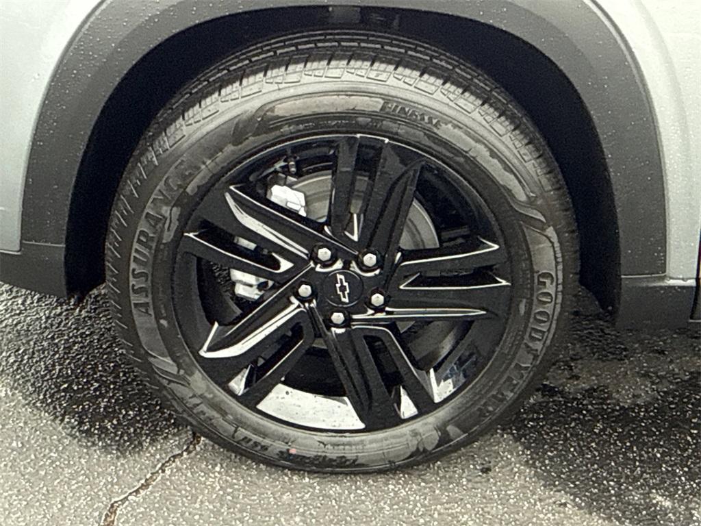 new 2026 Chevrolet Trax car, priced at $27,885