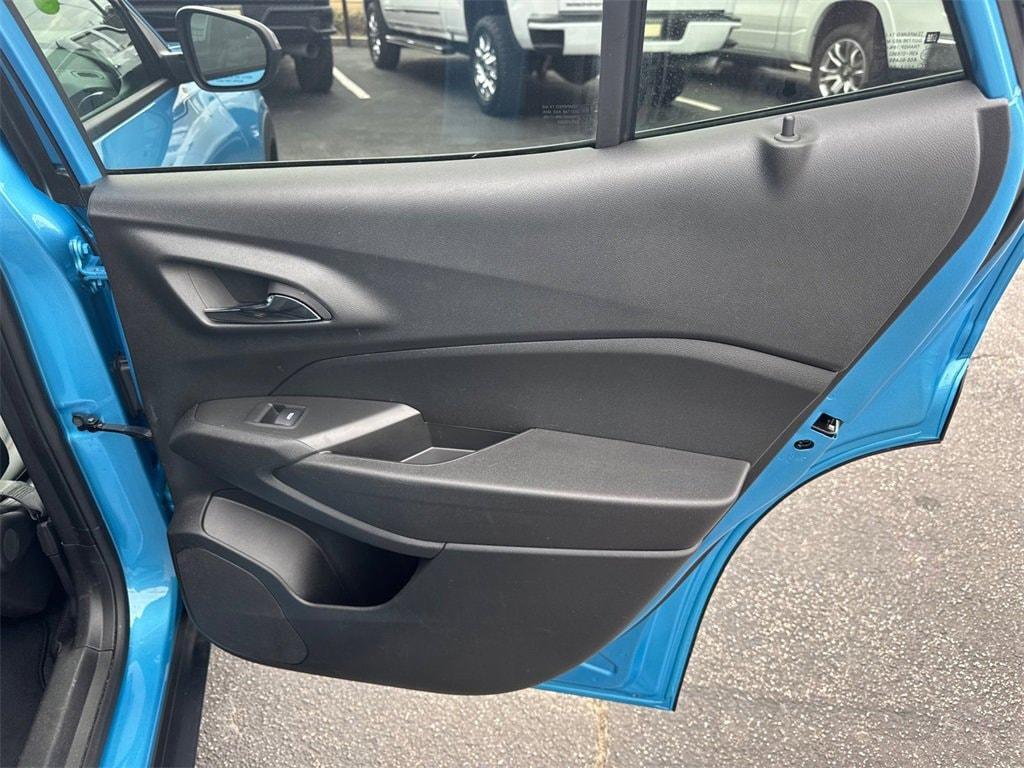used 2025 Chevrolet Trax car, priced at $23,354